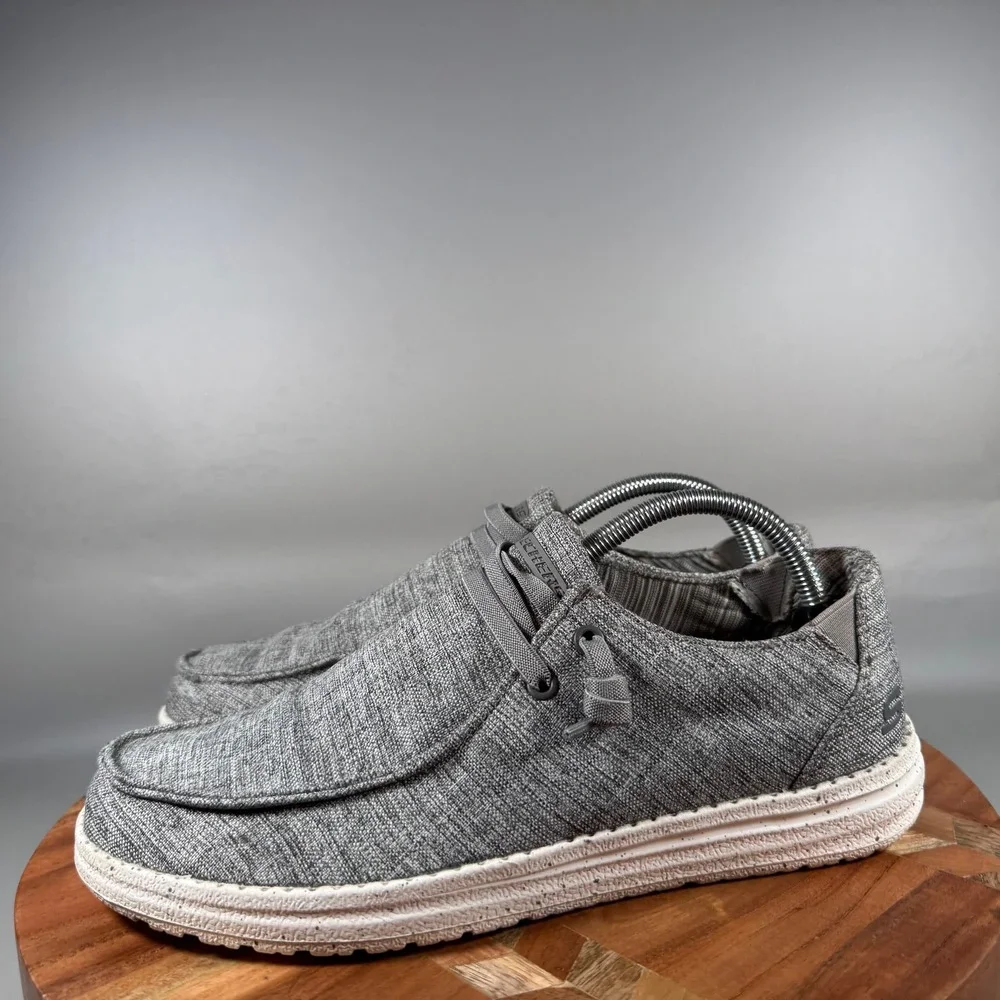 Skechers Mens Relaxed Fit 210101 Gray Moc Toe Slip On Loafers Size 9